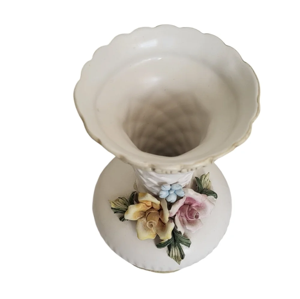 9.5” Vintage Capodimonte Italy Vase Lattice Hand-Applied Roses Flowers Round Urn